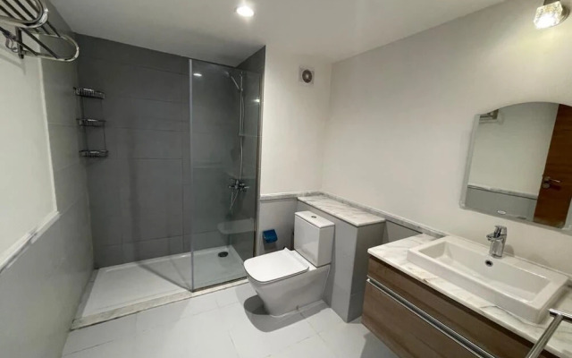 Marassi 3 bedroom with marina view 8g