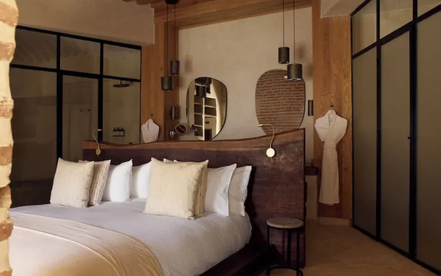 Nobu Riad