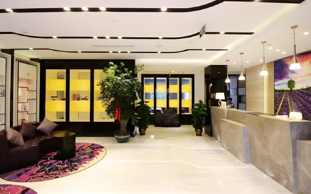 Lavande Hotel Qingdao Wusi Plaza Branch