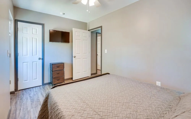 Zanesville Vacation Rental: 2 Mi to Downtown!