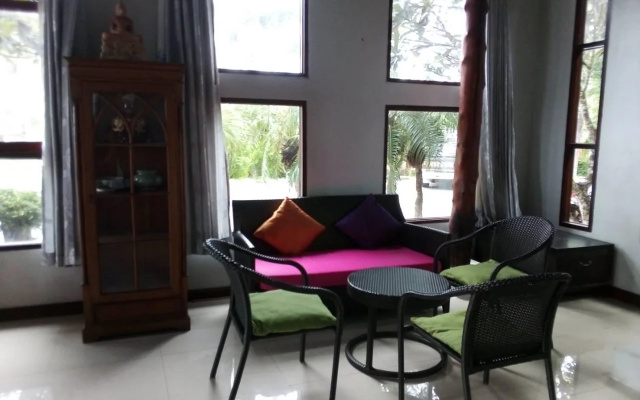 Keeree Waree Seaside Villa