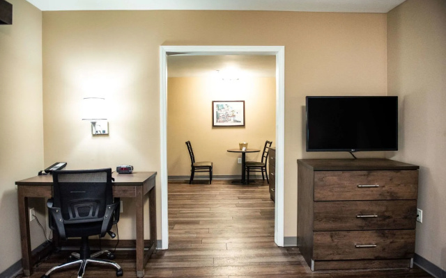 Suburban Extended Stay SE