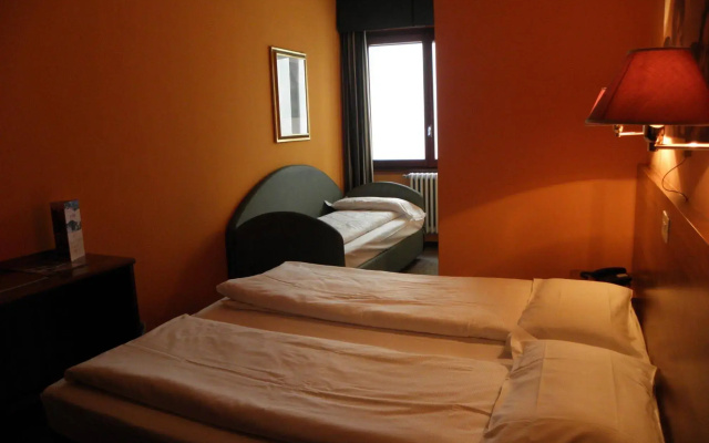 Hotel Corona