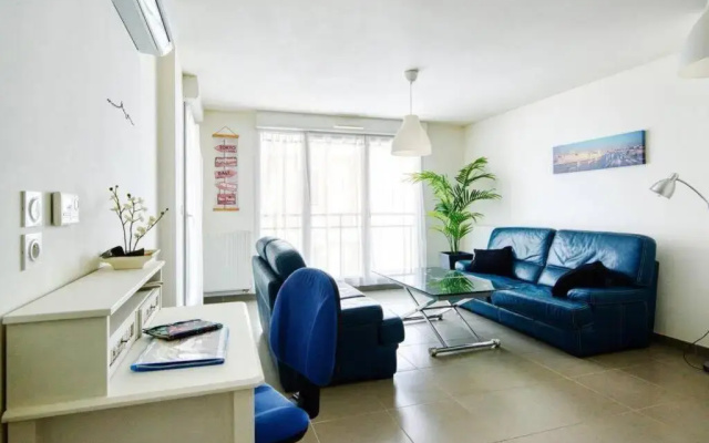 CATALANS-Air-conditioned, balcony 2 min walk Catalans Beach