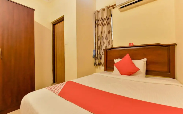 OYO 8214 Malabar Plaza Residency 1
