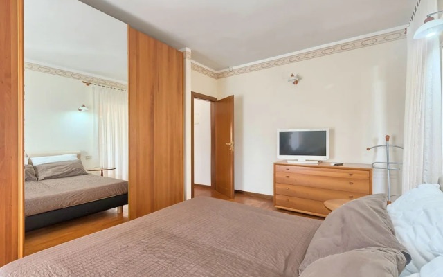 Apartment 1564