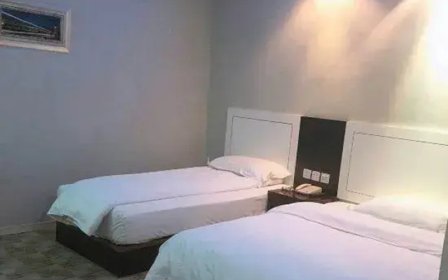 Super 8 Hotel (Hangzhou Binkang Road Subway Station)