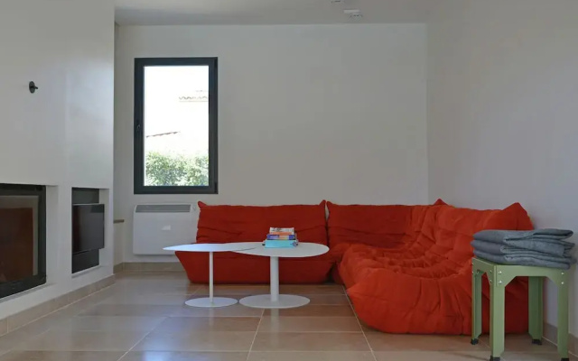 Villa in Malaucene Near Mont Ventoux