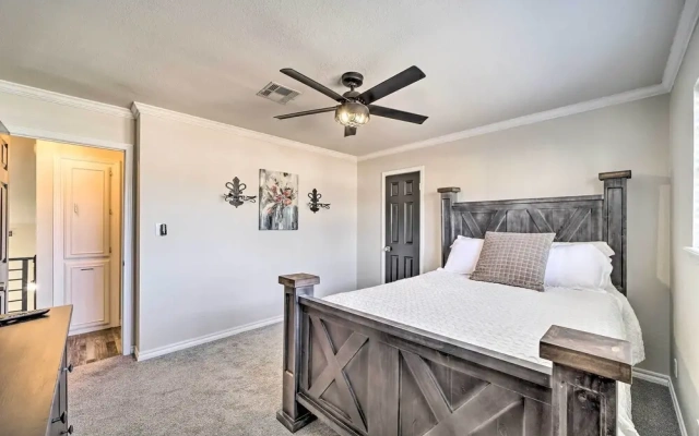 Immaculate 'woodland View' Retreat w/ Hot Tub