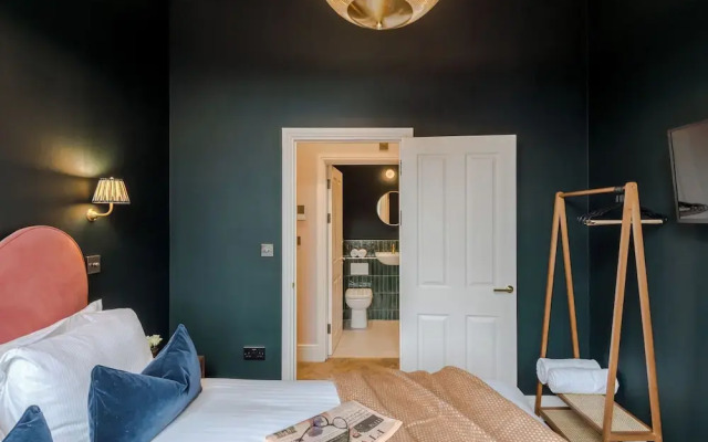 Tyndall's Park - Your Apartment