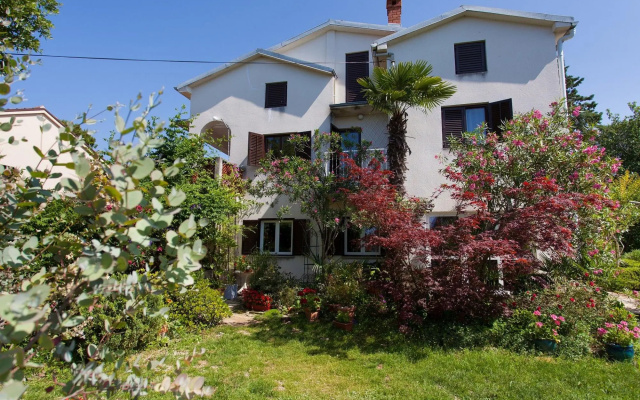 Spacious apartment with terrace,450 m distant from the beach !