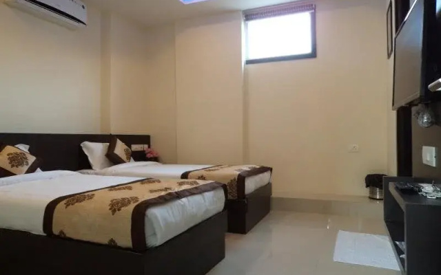 Ashu Hotel