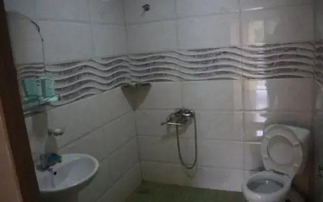 Guja's Guest House