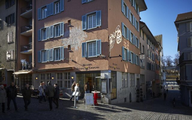 Hotel Adler вид на фасад