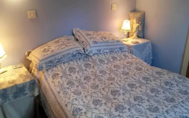 Riverview Bed And Breakfast
