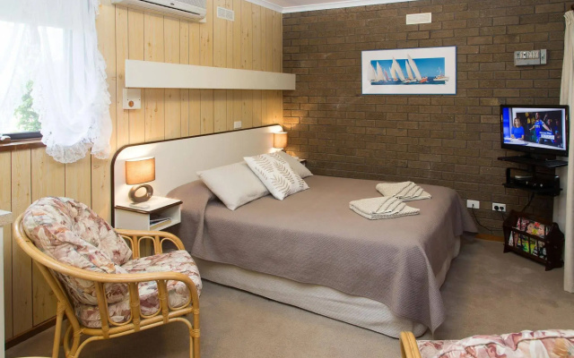Sandpiper Apartments