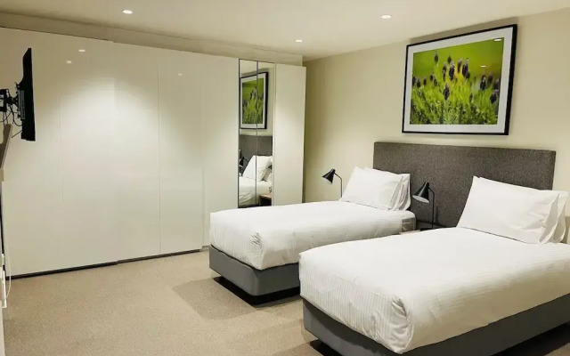 The William Suites