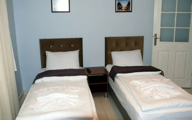 Amaros Apartments & Suites