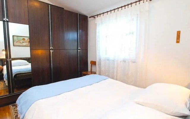 Apartment 1169