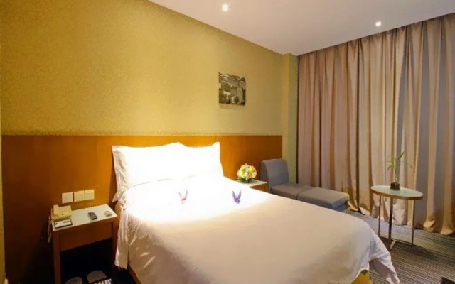7+1 Business Hotel Hefei