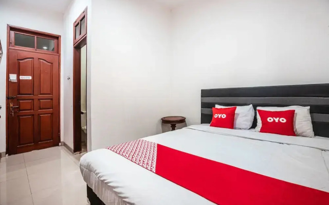Kost Kuningan Executive Boading House by OYO Rooms