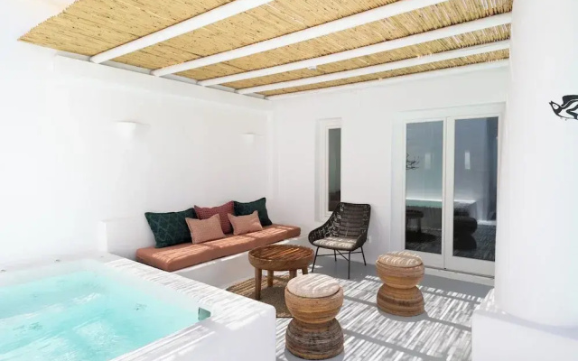 Casa Frati Suites & Villas