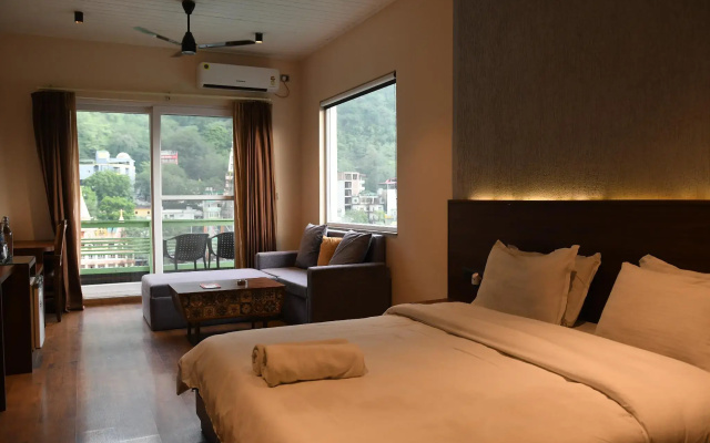 Kunwar Residency