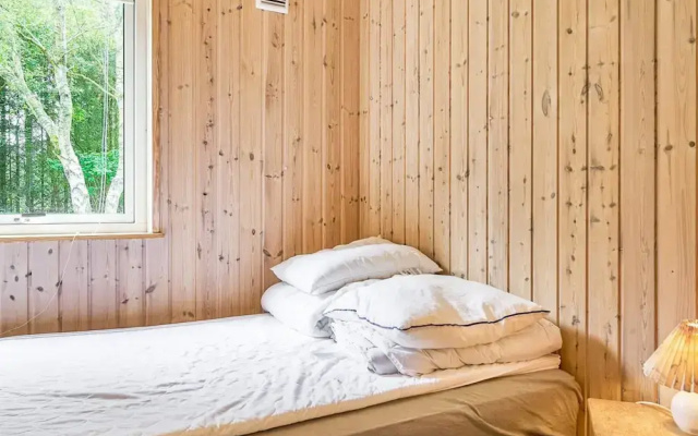 6 Person Holiday Home in Thyholm