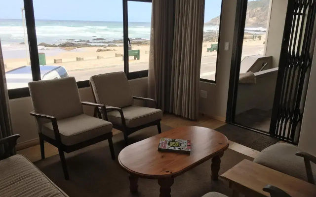 Herolds Bay Accommodation - Coo-ee 2