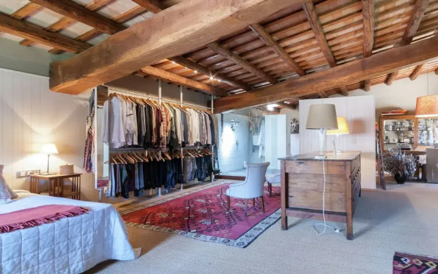 Splendid Mansion With Private Pool in St Pere Pescador