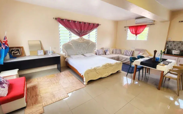 Ocean Heart Hotel