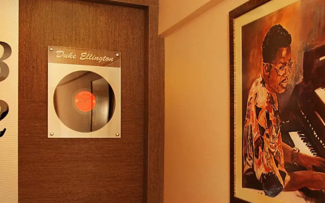 Jazz Hotel