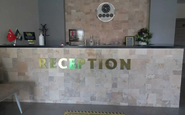 Tone Otel