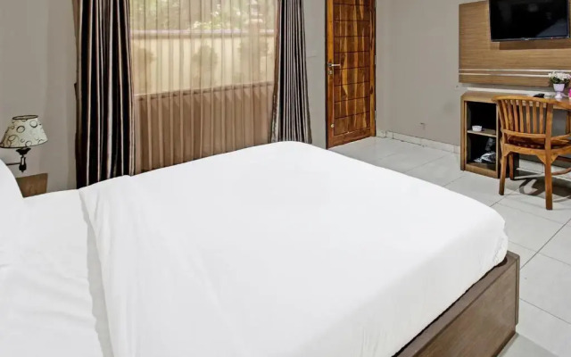 OYO 91696 Kimara Homestay & Resto