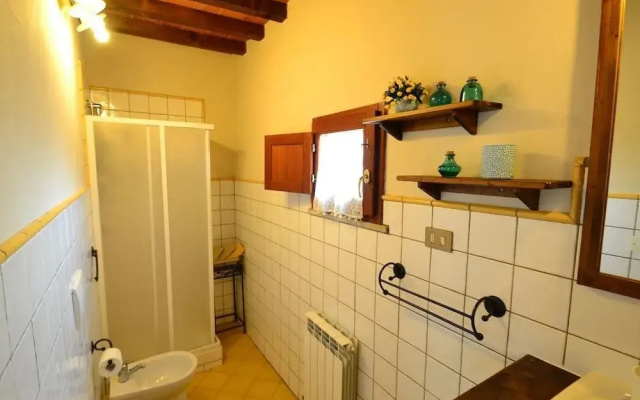 Apartment In Romantic Tuscan Village