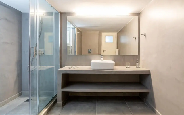 Travellers Hut apartment in Neos Kosmos