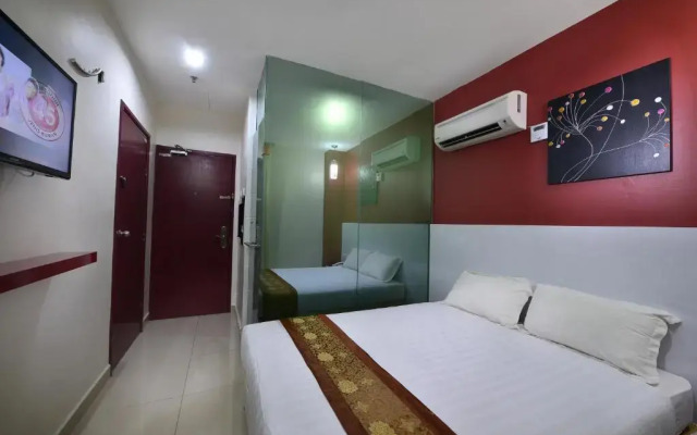 Superior Twin room (twin beds) · Hotel Bahagia — photo 2