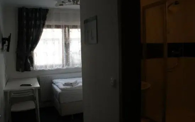 Hotel-Pension Alt-Heidenberg