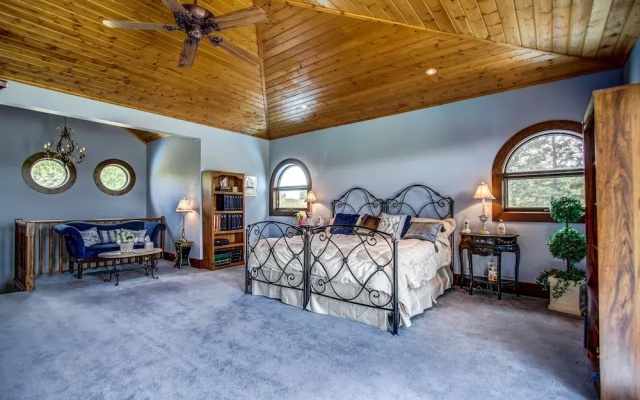 Unique Cottage