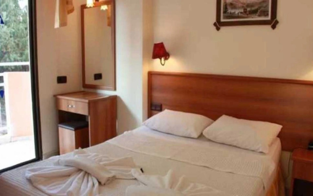 Mutlu Apart Otel