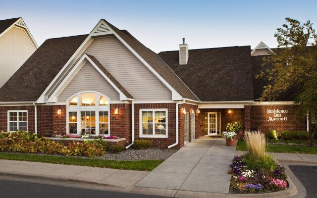 Отель Residence Inn By Marriott Minneapolis Bloomington Блумингтон вид на фасад