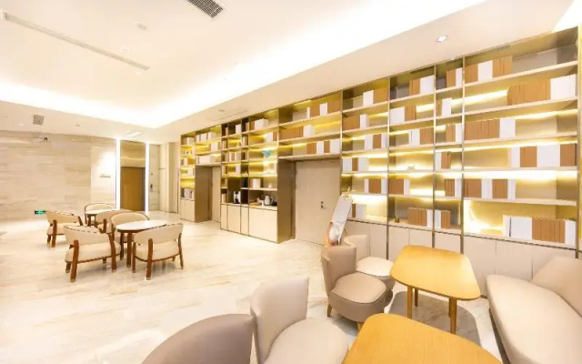 Ji Hotel Nanjing Zhujiang Road Beimen Bridge