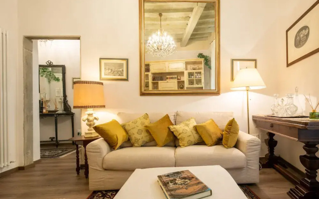 Tornabuoni Chic