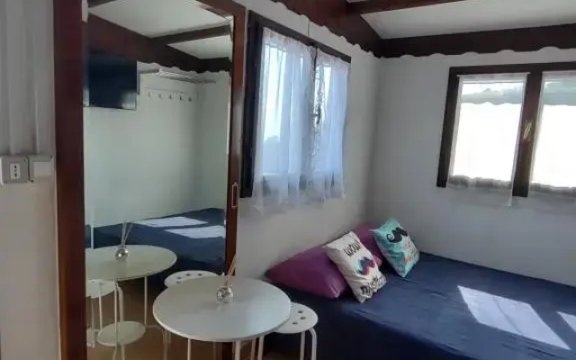 Bungalow Sixdays 3