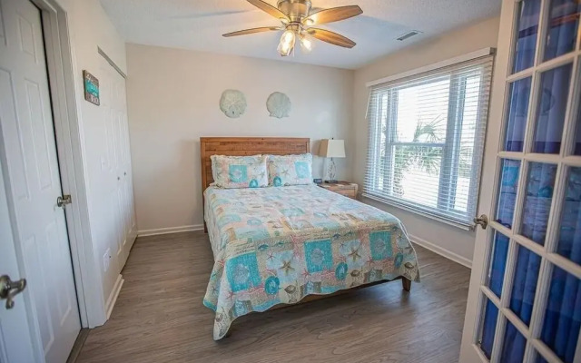Ohana Tides 5 Bedroom Home by RedAwning