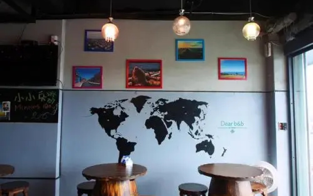 The Way Hostel & Bar