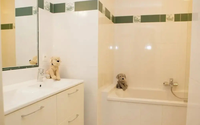Vintage Holiday Home in Gembloux with Sauna