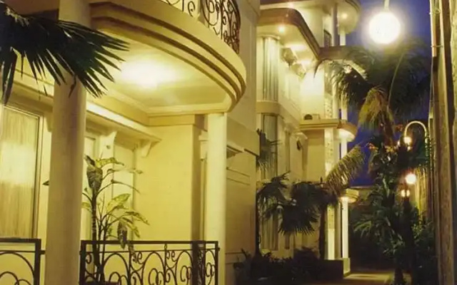 Inez Apartment 5