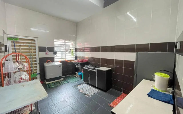 Ritz Homestay at Gong Badak, Kuala Terengganu