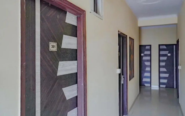 Hotel Ting Tong by OYO Rooms